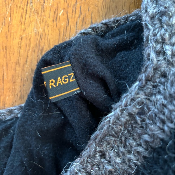 100 % Wool Knit Hat - Picture 3 of 4